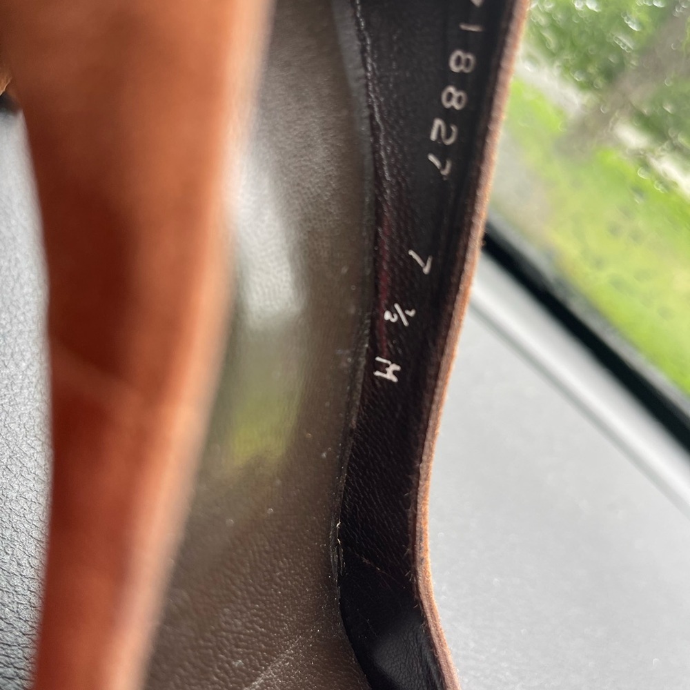 Stuart Weitzman Brown Heels with Pointed Toe and Stiletto - Picture 6 of 8